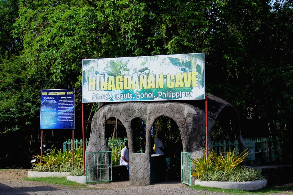 Ticket office of Hinagdanan cave